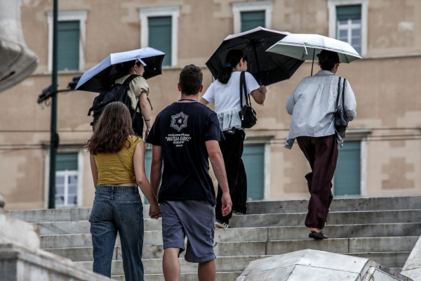 Πότε θα βρέξει στην Αθήνα - Live η πορεία της κακοκαιρίας