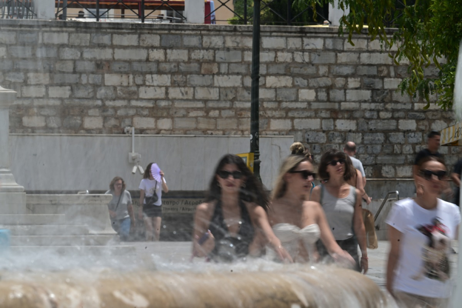 Greece sizzles in heatwave: Thermal camera captures 96 degrees in the center of Athens