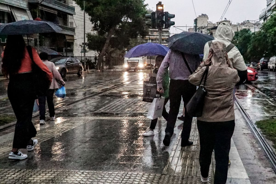 Δεν τελειώνει η κακοκαιρία: Ανατροπή από την ΕΜΥ - Live η πορεία των καταιγίδων