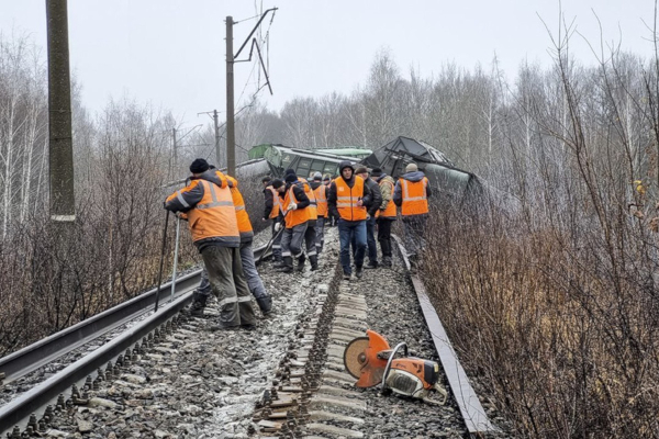 Εκτροχιάστηκε τρένο στη Ρωσία - 20 τραυματίες, οι τρεις σε σοβαρή κατάσταση (Βίντεο)