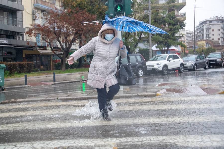 Καιρός: Που θα χτυπήσουν ισχυρές καταιγίδες και θυελλώδεις άνεμοι την Τετάρτη