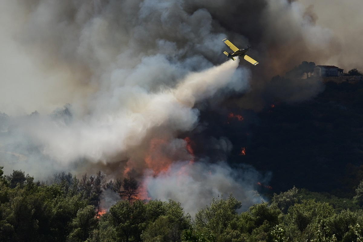 Εθνικός κίνδυνος η ανεξέλεγκτη χρήση των drones πυρασφάλειας