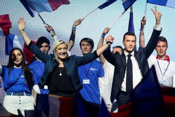 Γαλλία: Υπερδιπλάσιο το ποσοστό της Λεπέν από τον Μακρόν – 31% έναντι 14%