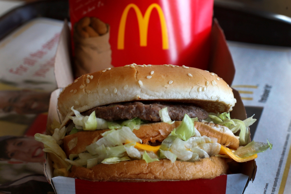 Τα McDonald&#039;s έχασαν το θρυλικό «Big Mac» - Νίκη της Supermac&#039;s στη μακροχρόνια διαμάχη