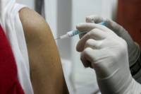 Μόσιαλος: Πόσο καιρό μετά τον εμβολιασμό θα είμαστε προστατευμένοι από τον κορονοϊό