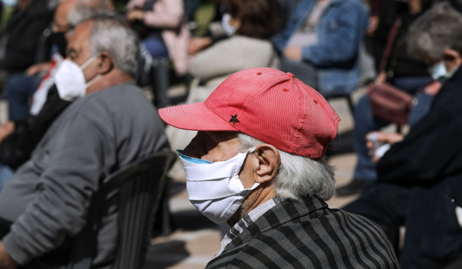 Συνταξιούχοι σε Μητσοτάκη: «Είστε ο πρωθυπουργός που μας έκλεψε»