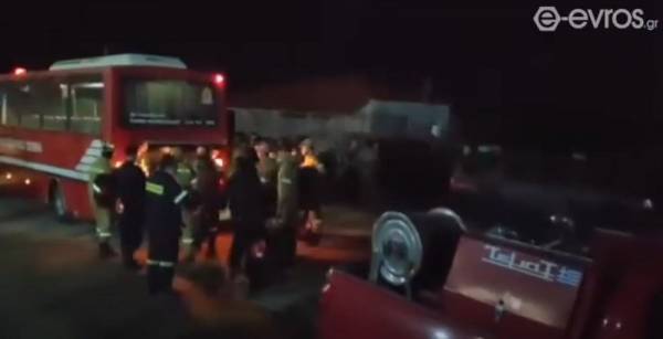 Έβρος: Ολονύχτια μάχη των πυροσβεστών με τη φωτιά