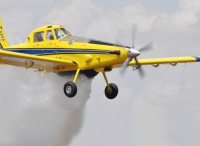 Θήβα: Πυροσβεστικό αεροσκάφος έκανε αναγκαστική προσγείωση σε χωράφι
