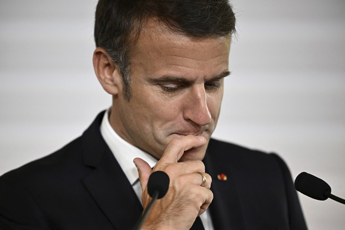Oι FT ανησυχούν: Η Γαλλία απειλεί με «θανάσιμη κρίση» την ΕΕ και το ευρώ - Συγκρίνουν με το Grexit