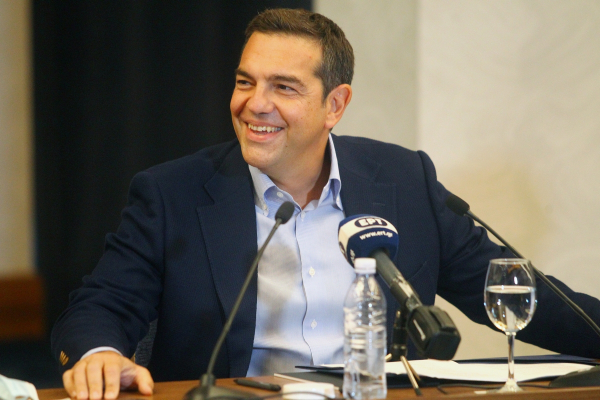 Συνέδριο αρχές Δεκεμβρίου προγραμματίζει ο ΣΥΡΙΖΑ - Εντείνει τις επαφές με νέα πρόσωπα ο Τσίπρας