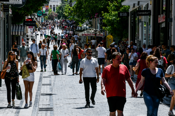 Τι αγόρασαν οι Έλληνες το Πάσχα