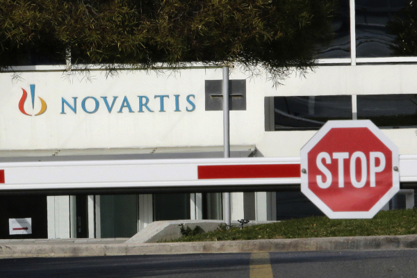 Υπόθεση Novartis: Δεστεμπασίδης και Μαραγγέλη - Αποκαλύφθηκαν τα ονόματα των προστατευόμενων μαρτύρων