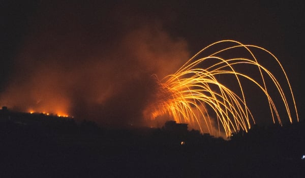 Σφοδρές μάχες των Ισραηλινών με τη Χεζμπολάχ στο νότιο Λίβανο: «Περιορισμένη» εισβολή μερικών ημερών