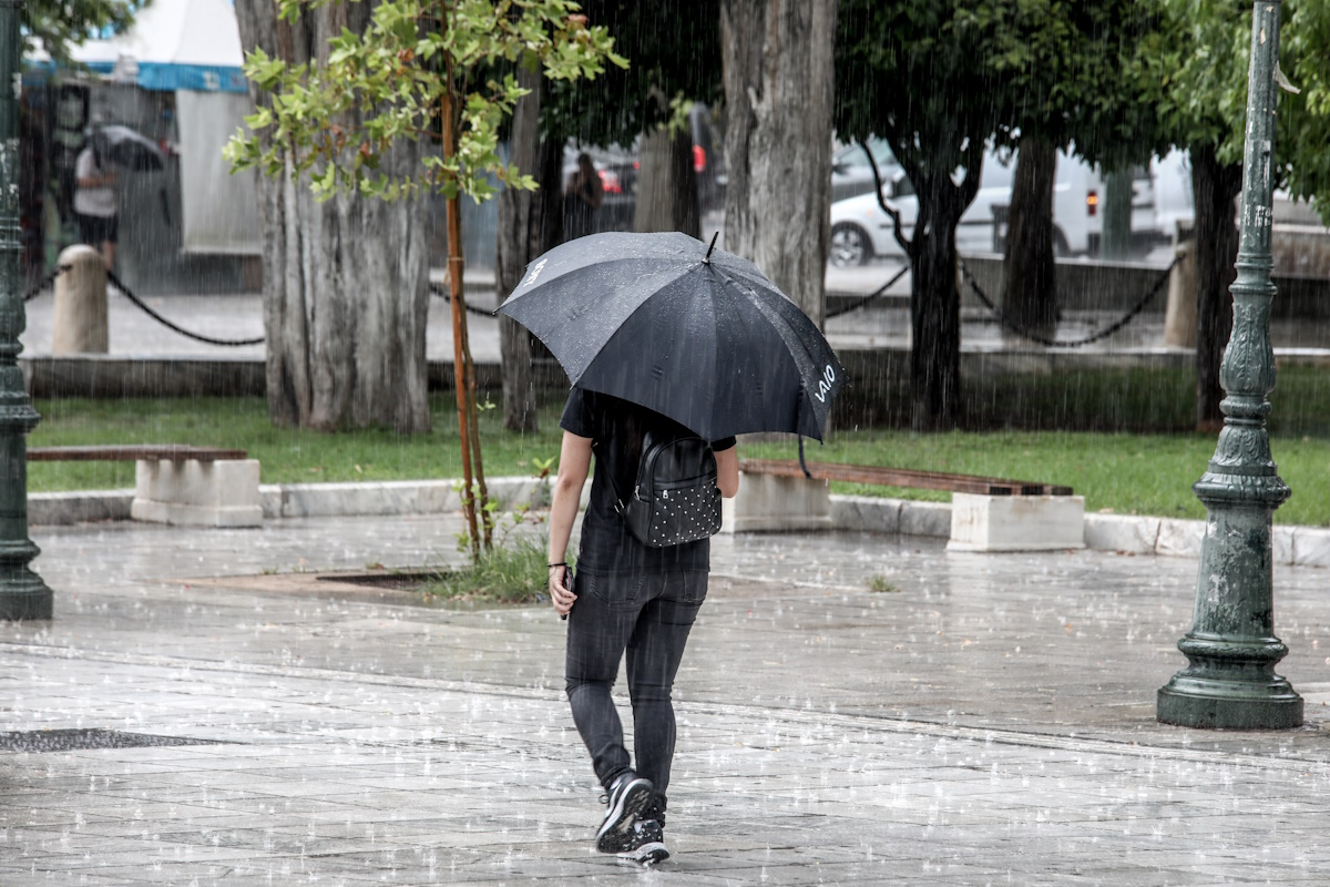 Καιρός: «Αλλάζει το σκηνικό, ευελπιστούμε σε καλά νέα για βροχές» - Η νέα πρόγνωση Κολυδά