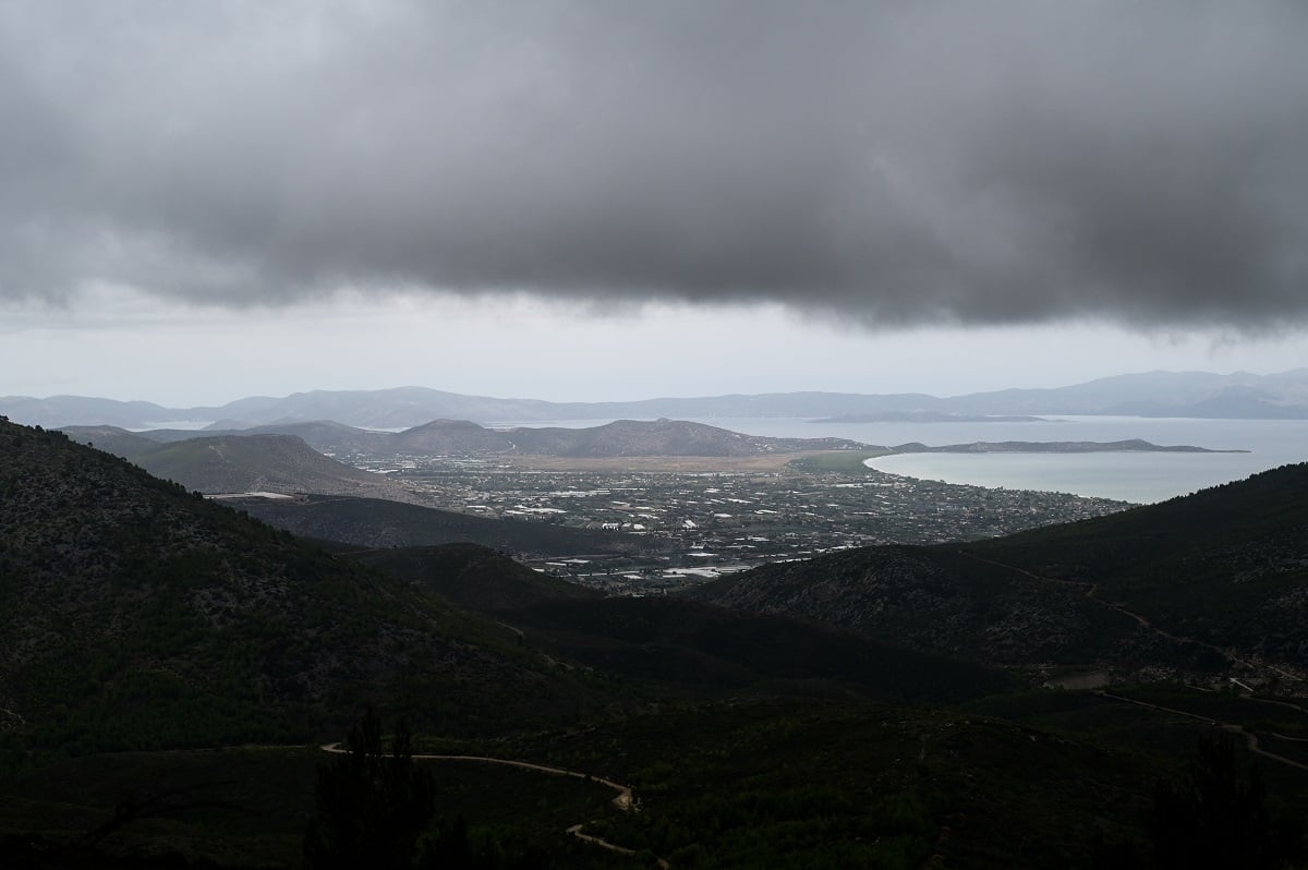 «Ψεκάσαμε τα σύννεφα πριν από 4 μέρες»: Πού εφαρμόζεται πρόγραμμα τροποποίησης καιρού στην Ελλάδα