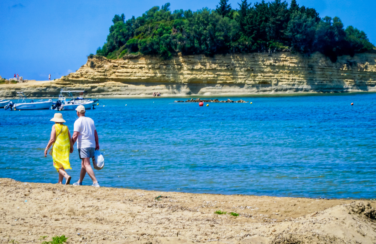 Κάθε μέρα και... χειρότερα με τη θερμοκρασία - Αρχίζει η ζέστη στην Αθήνα