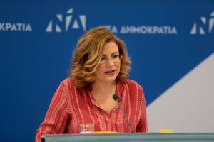 ΝΔ: Η Δούρου όφειλε να είχε παραιτηθεί αμέσως μετά την τραγωδία στο Μάτι