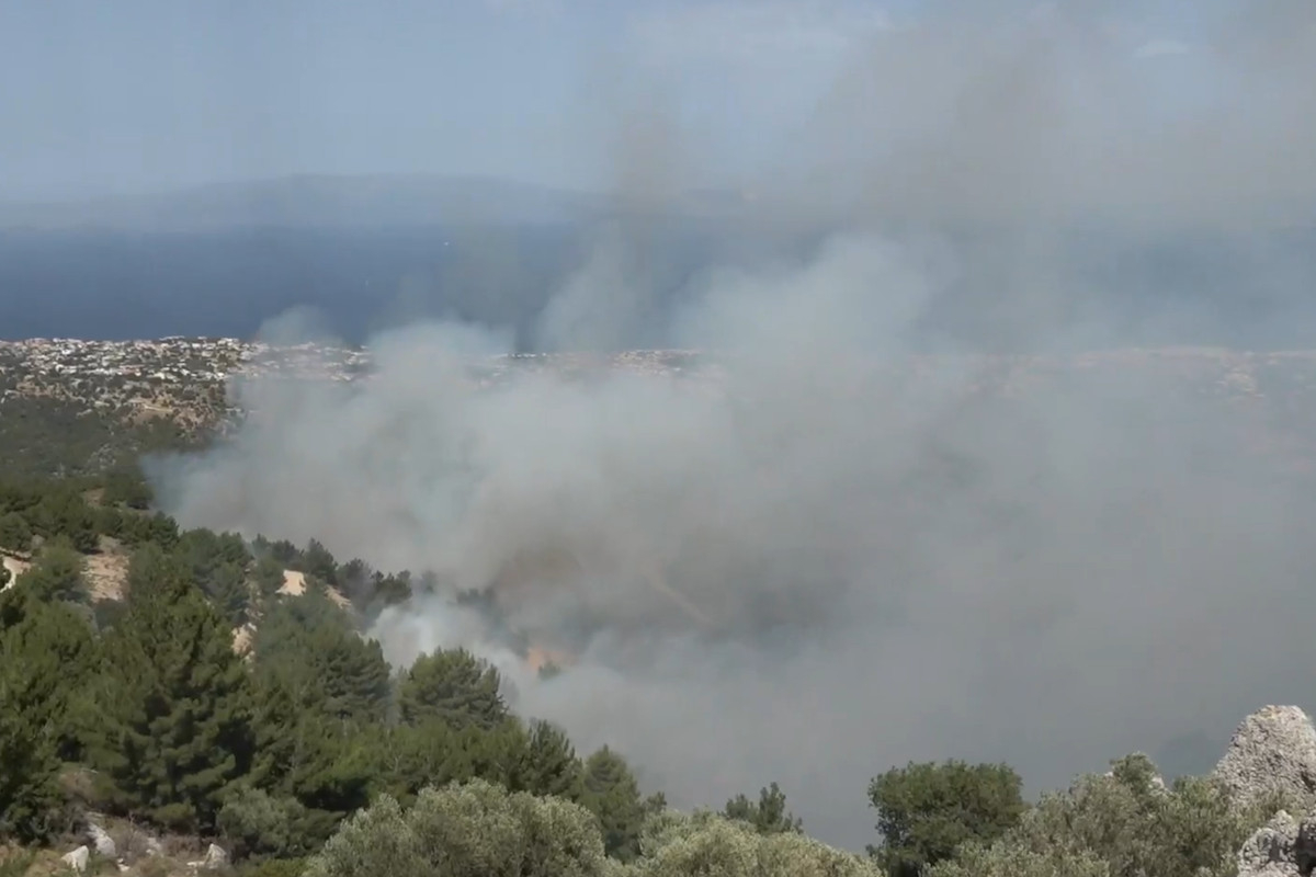 Μετά από 11 ημέρες τέθηκε υπό μερικό έλεγχο η φωτιά στη Σιδηρούντα Χίου