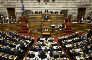 Ψήφο εμπιστοσύνης στη κυβέρνηση από 153 βουλευτές