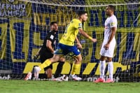 Super League: Ο Παναιτωλικός «σόκαρε» την ΑΕΚ (1-0) - Έπιασε κορυφή ο Άρης, 2-0 τη Λαμία