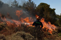 Ζερεφός για φωτιές: «Καραδοκεί το Μάτι» - Το 112 και ο «κρυφός» κίνδυνος στα δάση