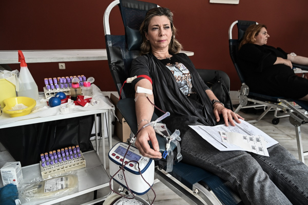 Παγκόσμια Ημέρα Εθελοντή Αιμοδότη: Το ποσοστό αίματος από εθελοντές αιμοδότες αποτελεί το 68,7% της συλλογής στην Ελλάδα
