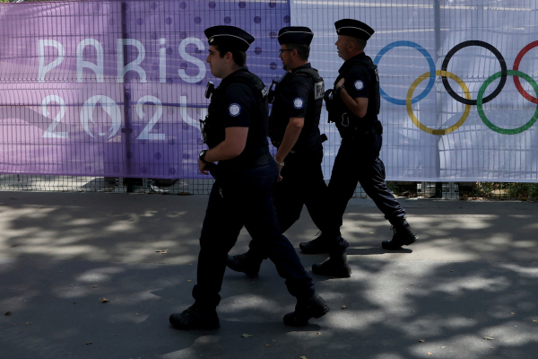 Γαλλία: Συνελήφθη ο οδηγός που σκόρπισε πανικό στο Παρίσι - Ένας νεκρός και έξι τραυματίες