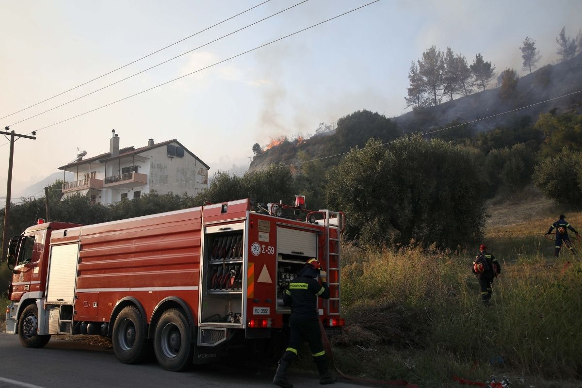 Βόλος: Ηλικιωμένος απανθρακώθηκε στην προσπάθειά του να κάψει χόρτα