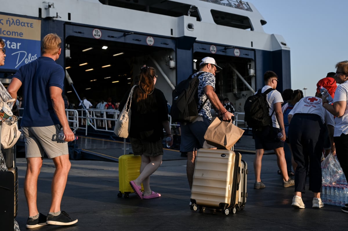 Ακτοπλοϊκά εισιτήρια: Εκπτώσεις 30% στη Blue Star Ferries για 7 νησιά