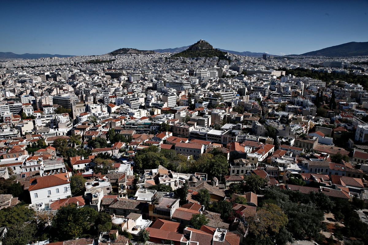 Στεγαστικά δάνεια σε νέους έως 39 ετών: Τα «ψιλά γράμματα» και οι όροι των τραπεζών