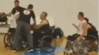 Σαντορίνη: Οπαδός χτύπησε αθλητή του Παναθηναϊκού με αμαξίδιο στον τελικό κυπέλλου μπάσκετ (βίντεο)