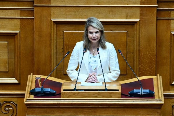 Μιλένα Αποστολάκη: «Έχω αποφασίσει ποια θα είναι η επιλογή μου για την προεδρία του ΠΑΣΟΚ»