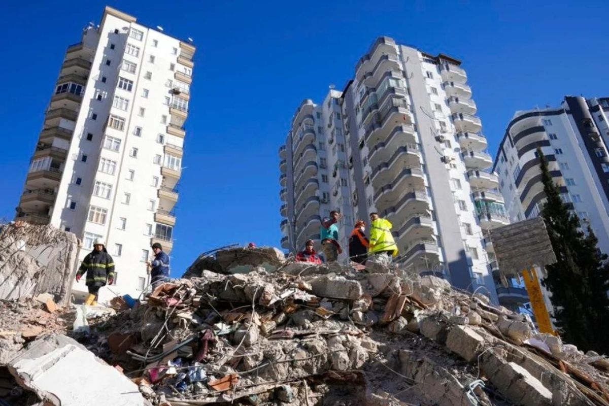 Τουρκία: Αγωνία για το ζευγάρι Ελλήνων που βρίσκεται στα χαλάσματα - Διακόπηκε η επικοινωνία μαζί τους