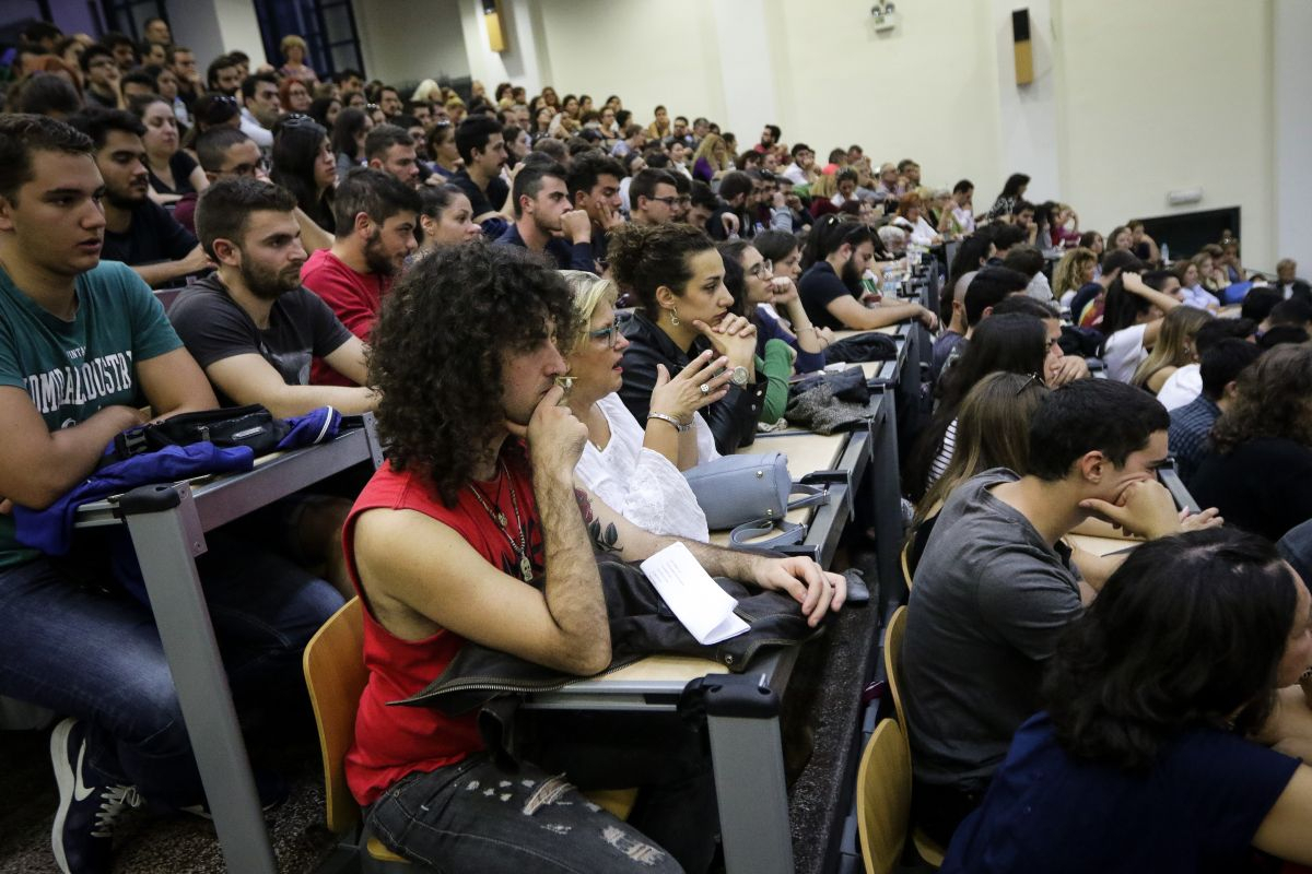 Φοιτητικό επίδομα: Ξεκίνησαν οι αιτήσεις - Οι 2 τρόποι υποβολής και η προθεσμία