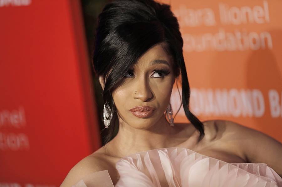 Cardi B: «Θέλω να διώξουμε τον Τραμπ» - Τι της ζήτησε ο Μπάιντεν