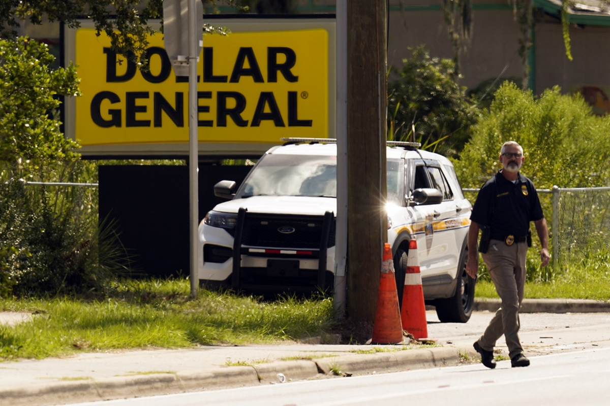 Φλόριντα: Ο σερίφης του Τζάκσονβιλ έδωσε στη δημοσιότητα τα στοιχεία του δράστη που σκότωσε 3 ανθρώπους