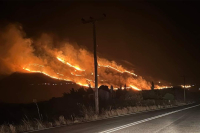 Τα τελευταία νέα για τη φωτιά στο Ρέθυμνο: 112 σε 8 περιοχές - Ξεκίνησαν ρίψεις τα εναέρια