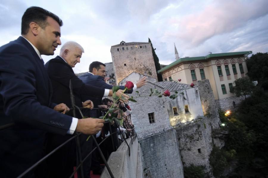 Ακόμα «ψάχνεται» ο Ζάεφ για τους 80 βουλευτές