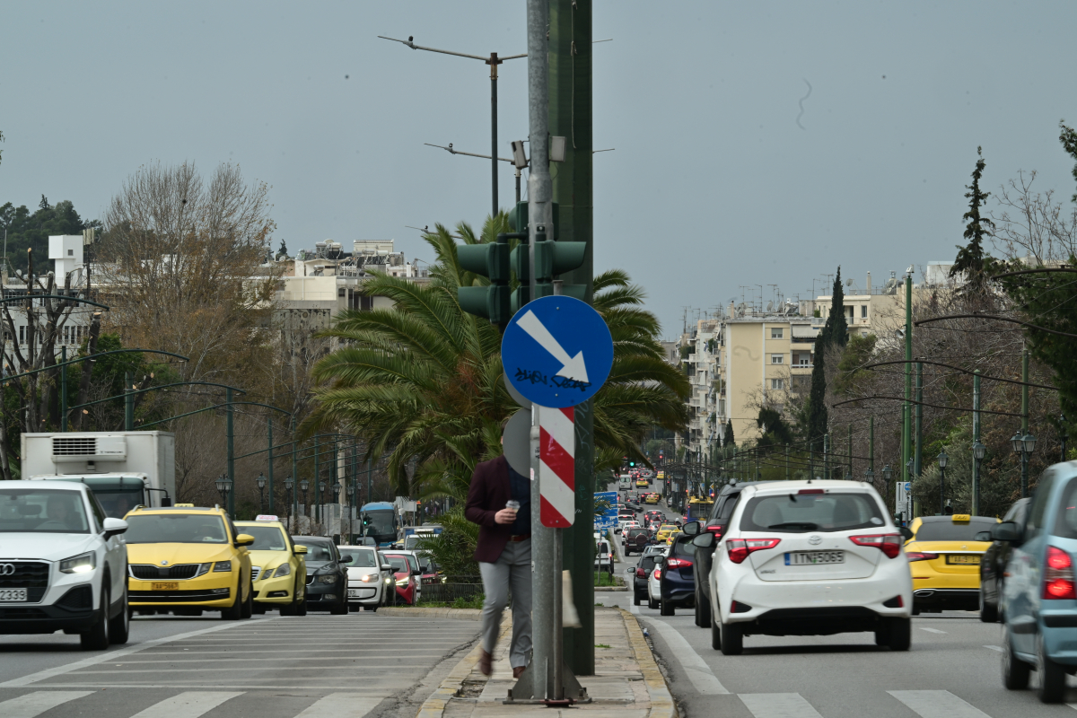 Κυκλοφοριακές ρυθμίσεις: Κλείνει λωρίδα στη Λεωφόρο Αλεξάνδρας για 2 ημέρες