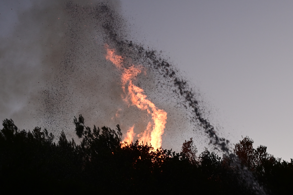 Χίος: Χωρίς ενεργό μέτωπο η μεγάλη φωτιά που κατέκαψε 13.000 στρέμματα