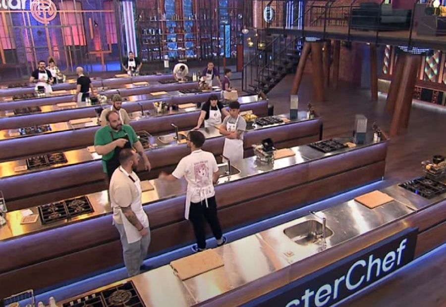 MasterChef 2024 26/3- Απίστευτη εξέλιξη: «Είχε γραμμένη συνταγή στα χέρια του...» - Η αντίδραση των κριτών