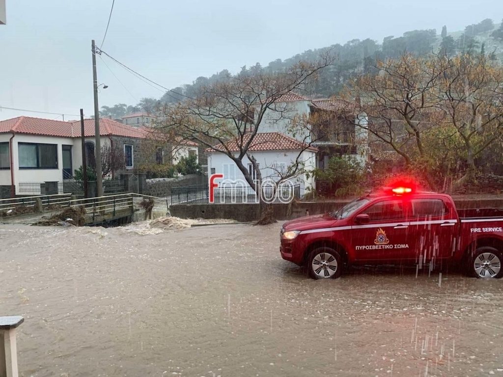 Ήχησε το 112 στη Λήμνο για την κακοκαιρία Bora – Πλημμύρισαν δρόμοι στο νησί (εικόνες)