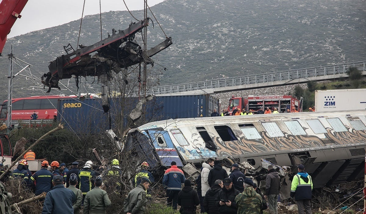 Συγκάλυψη για τα Τέμπη: Πυρ ομαδόν από την αντιπολίτευση μετά τις δηλώσεις της Ευρωπαίας Εισαγγελέως