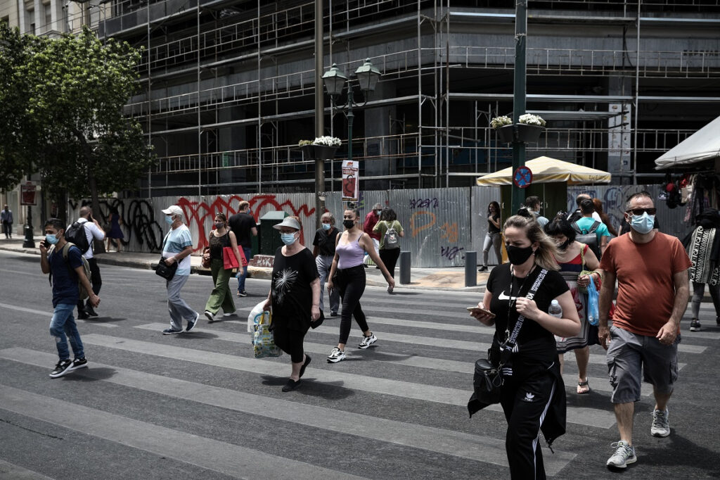 Στο στόχαστρο της Παπαευαγγέλου οι νέοι, «έφεραν έκρηξη κρουσμάτων»