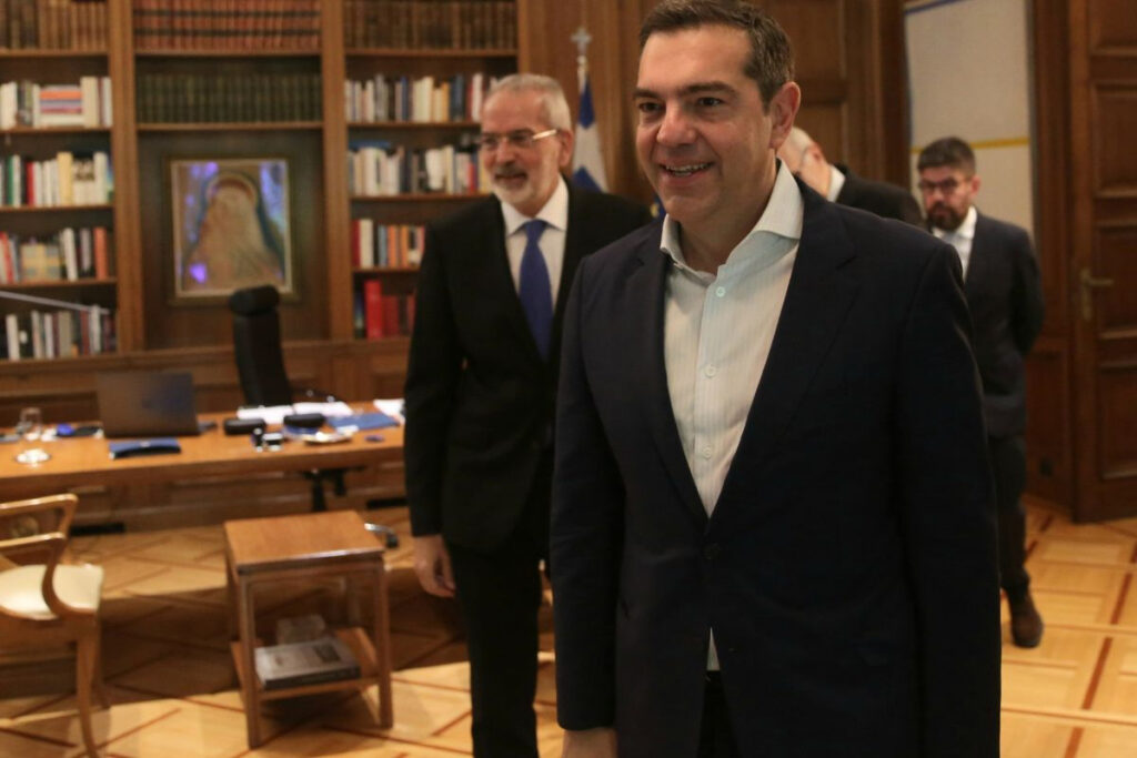 Τσίπρας: Ο κ. Μητσοτάκης εργαλειοποιεί την ΕΥΠ – Οι δηλώσεις Μπακογιάννη είναι πρόβα τζενεράλε για το τι θα ακολουθήσει