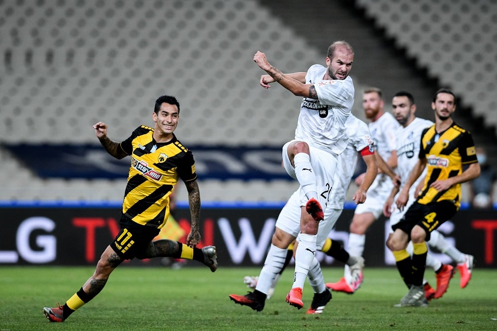 Super League: Η ΑΕΚ νίκησε 2-0 τον ΟΦΗ