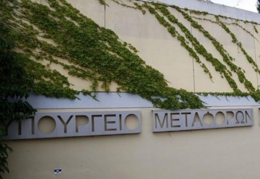 Ποιος θα πάρει την «καυτή πατάτα» του Υπουργείου Μεταφορών