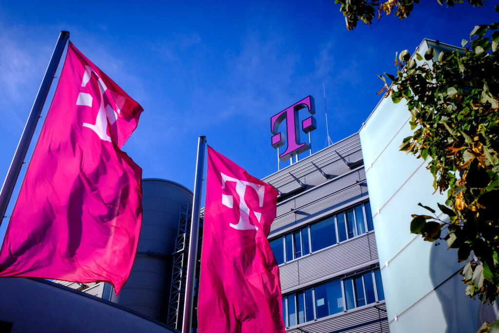 Telekom: Σε ύψη ρεκόρ η αξία της, 11η πολυτιμότερη εταιρεία στον κόσμο