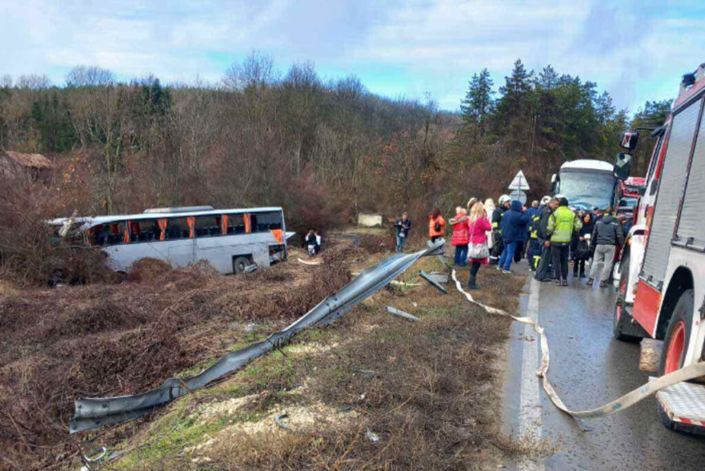 Τροχαίο στη Βουλγαρία: 8 Έλληνες τραυματίες – Επέβαιναν σε τουριστικό λεωφορείο