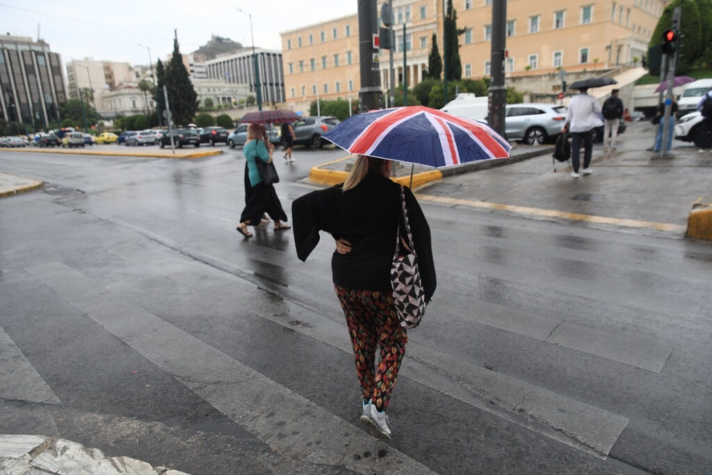 Νέα δεδομένα από την ΕΜΥ – Οι περιοχές με ισχυρές βροχές, καταιγίδες και χαλαζοπτώσεις τις επόμενες ώρες